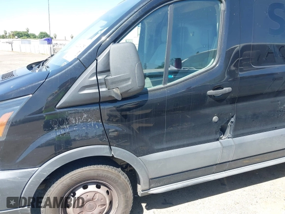 2017 Ford Transit Cargo с VIN 1FTBW2YG1HKB26484, выставлен на аукционе IAAI как лот 42221475 с пробегом 297 961 миль миль и . История ставок и продаж доступна на DreamBid. Изображение 6.