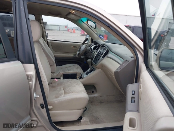 2006 Toyota Highlander with VIN JTEGP21A460115251, listed as a IAAI auction lot 41704239 with 207,327 mi miles. Bid and sale history available at carsss.com. Image 5.