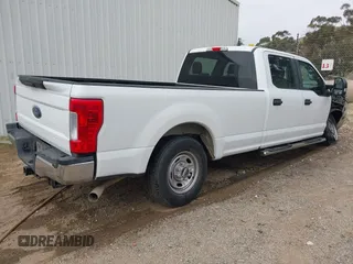 2019 Ford Super Duty F-250 SRW XL with VIN 1FT7W2A62KED47573, listed as a IAAI auction lot 42101066 with 26,075 mi miles. Bid and sale history available at carsss.com. Image 4.