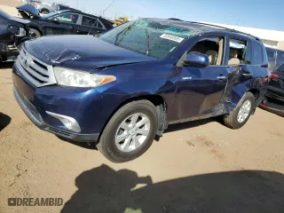 2011 Toyota Highlander with VIN 5TDZA3EH4BS016626, listed as a Copart auction lot 48946955 with 146,814 mi miles and Salvage Title. Bid and sale history available at carsss.com. Image 1.