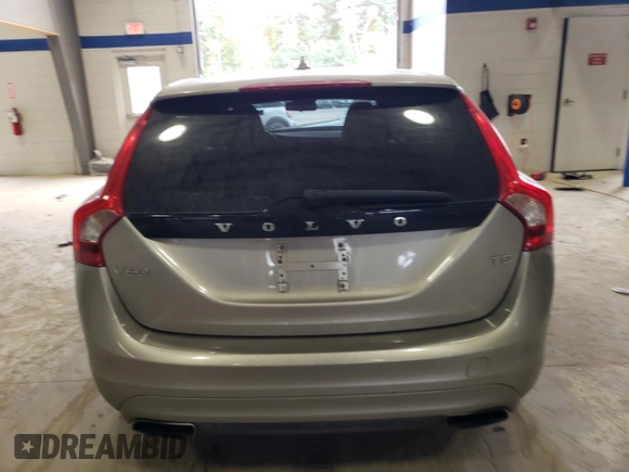 2015 Volvo V60 T5 Drive-E with VIN YV140MEJ3F1246824, listed as a Copart auction lot 76025774 with 95,055 mi miles and Salvage Title. Bid and sale history available at carsss.com. Image 6.