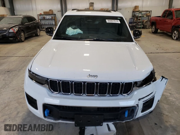 2022 Jeep Grand Cherokee Overland with VIN 1C4RJYD68N8716557, listed as a Copart auction lot 86807614 with 12,590 mi miles and Salvage title. Bid and sale history available at DreamBid. Image 5.