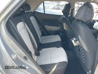 2022 Hyundai Venue SEL with VIN KMHRC8A39NU184906, listed as a IAAI auction lot 41486553 with 31,740 mi miles and . Bid and sale history available at DreamBid. Image 8.