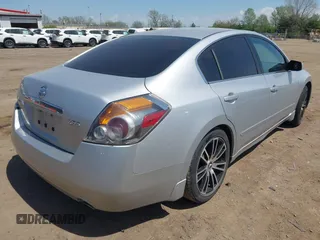 2009 Nissan Altima SL with VIN 1N4AL21E49N472094, listed as a IAAI auction lot 42108451 with 210,448 mi miles and . Bid and sale history available at DreamBid. Image 4.