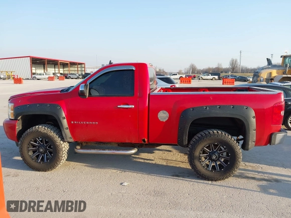 2008 Chevrolet Silverado 1500 Work Truck with VIN 1GCEK14C88Z136619, listed as a IAAI auction lot 41769536 with 201,884 mi miles. Bid and sale history available at carsss.com. Image 14.