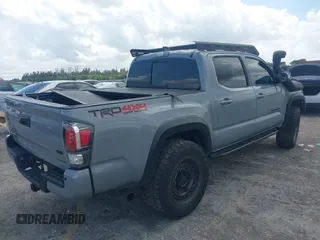 2020 Toyota Tacoma SR5 с VIN 3TMCZ5AN1LM351625, выставлен на аукционе IAAI как лот 41931616 с пробегом 99 333 миль миль и . История ставок и продаж доступна на DreamBid. Изображение 4.