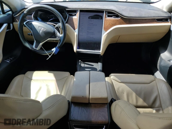 2017 Tesla Model S 100D z VIN 5YJSA1E28HF190858, wystawiony jako Copart lot #60690695 z przebiegiem 73 046 mil mil oraz Szkoda całkowita • Salvage title. Historia ofert i sprzedaży dostępna na DreamBid. Obrazek 8.
