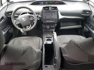 2020 Toyota Prius LE z VIN JTDL9RFU6L3021262, wystawiony jako Copart lot #60809845 z przebiegiem 83 870 mil mil oraz Szkoda całkowita • Salvage title. Historia ofert i sprzedaży dostępna na DreamBid. Obrazek 8.