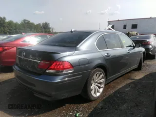 2008 BMW 7 Series 750Li with VIN WBAHN83568DT86869, listed as a IAAI auction lot 38915608 with 190,980 mi miles and . Bid and sale history available at carsss.com. Image 4.