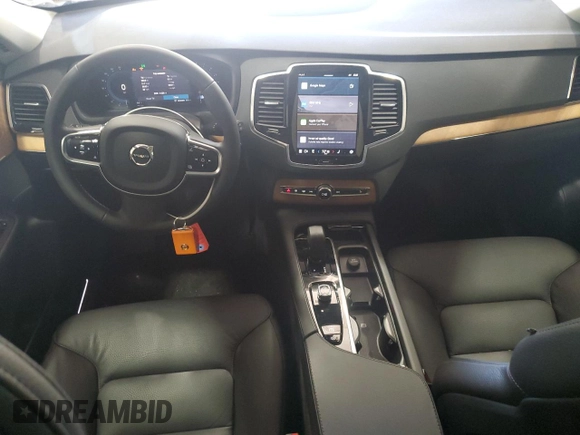 2024 Volvo XC90 Plus Bright Theme с VIN YV4062PE1R1181724, выставлен на аукционе Copart как лот 54000905 с пробегом 8 605 миль миль и Списание • Salvage title. История ставок и продаж доступна на DreamBid. Изображение 8.