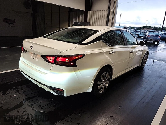 2020 Nissan Altima S z VIN 1N4BL4BV1LC230252, wystawiony jako IAAI lot #42547649 z przebiegiem 158 643 mil mil oraz . Historia ofert i sprzedaży dostępna na DreamBid. Obrazek 3.
