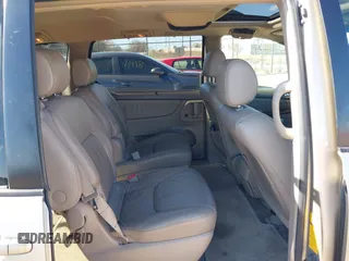 2005 Toyota Sienna XLE with VIN 5TDBA22C05S045324, listed as a IAAI auction lot 42047480 with 288,285 mi miles. Bid and sale history available at carsss.com. Image 8.