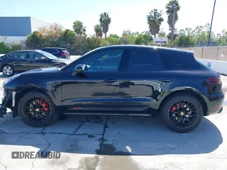 2017 Porsche Macan GTS с VIN WP1AG2A55HLB53391, выставлен на аукционе IAAI как лот 42238946 с пробегом 51 656 миль миль и . История ставок и продаж доступна на DreamBid. Изображение 14.