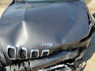 2018 Jeep Cherokee Overland with VIN 1C4PJMJX2JD594776, listed as a Copart auction lot 65599074 with 0 mi miles and Clean Title. Bid and sale history available at carsss.com. Image 13.