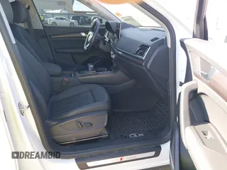 2022 Audi Q5 S line Premium Plus with VIN WA1EAAFY1N2126380, listed as a IAAI auction lot 41782000 with 27,599 mi miles and . Bid and sale history available at DreamBid. Image 5.