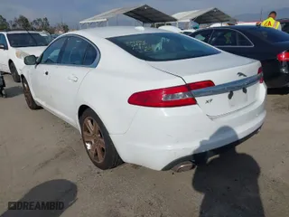 2011 Jaguar XF with VIN SAJWA0FBXBLS00502, listed as a IAAI auction lot 41586476 with 21,969 mi miles. Bid and sale history available at carsss.com. Image 3.