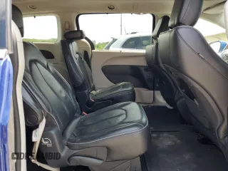 2020 Chrysler Pacifica Limited with VIN 2C4RC1GG0LR284747, listed as a Copart auction lot 59002405 with 68,873 mi miles and Salvage title. Bid and sale history available at DreamBid. Image 11.
