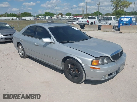 2000 Lincoln LS with VIN 1LNHM87A4YY886613, listed as a IAAI auction lot 41793515 with 144,061 mi miles. Bid and sale history available at carsss.com. Image 1.