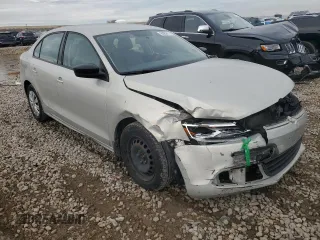 2011 Volkswagen Jetta Sedan S with VIN 3VW2K7AJ4BM086803, listed as a Copart auction lot 84298714 with 189,687 mi miles and Salvage Title. Bid and sale history available at carsss.com. Image 4.