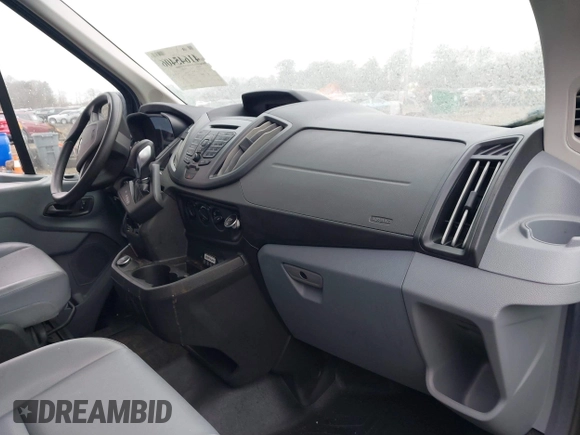 2018 Ford Transit XL z VIN 1FDZX2CM3JKB08238, wystawiony jako IAAI lot #41645406 z przebiegiem 12 733 mil mil oraz . Historia ofert i sprzedaży dostępna na DreamBid. Obrazek 5.