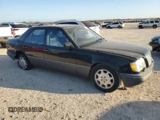 1994 Mercedes-Benz 400 with VIN WDBEA34E8RC032408, listed as a Copart auction lot 43827975 with 122,130 mi miles and Clean Title. Bid and sale history available at carsss.com. Image 4.