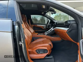 2019 Lamborghini Urus z VIN ZPBUA1ZLXKLA00924, wystawiony jako Copart lot #50454635 z przebiegiem 44 906 mil mil oraz Czysty tytuł • Clean title. Historia ofert i sprzedaży dostępna na DreamBid. Obrazek 5.