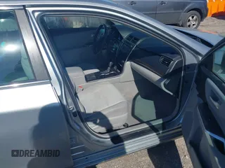 2017 Toyota Camry XLE with VIN 4T1BF1FK3HU629953, listed as a IAAI auction lot 42012261 with 95,199 mi miles. Bid and sale history available at carsss.com. Image 5.