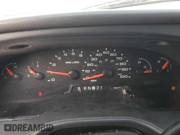 2008 Ford Econoline Cargo Commercial with VIN 1FTNE14W18DA66881, listed as a Copart auction lot 48191665 with 229,760 mi miles and Salvage title. Bid and sale history available at DreamBid. Image 9.