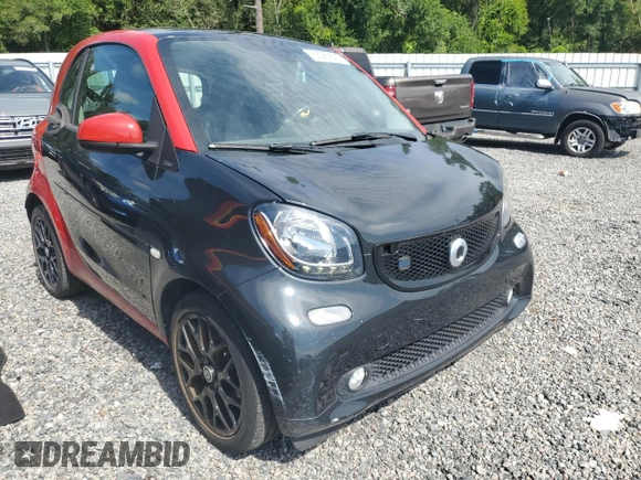 2018 Smart fortwo Pure with VIN WMEFJ9BA9JK312004, listed as a Copart auction lot 65969015 with 19,252 mi miles and Clean title. Bid and sale history available at DreamBid. Image 4.