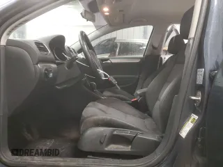 2014 Volkswagen Golf TDI w/Sunroof & Nav с VIN WVWDM7AJ7EW007070, выставлен на аукционе Copart как лот 83086954 с пробегом 100 693 миль миль и Чистый • Clean title. История ставок и продаж доступна на DreamBid. Изображение 7.