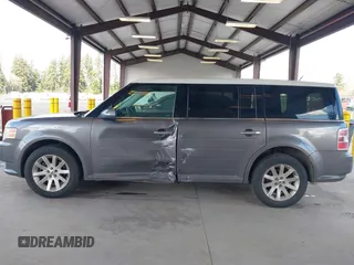2009 Ford Flex SEL with VIN 2FMEK62C09BA50317, listed as a IAAI auction lot 41819275 with 171,813 mi miles. Bid and sale history available at carsss.com. Image 14.