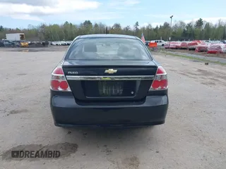 2011 Chevrolet Aveo 1LT z VIN KL1TD5DE9BB203861, wystawiony jako IAAI lot #42224197 z przebiegiem 126 327 mil mil oraz . Historia ofert i sprzedaży dostępna na DreamBid. Obrazek 15.