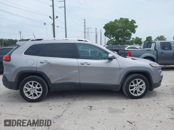 2018 Jeep Cherokee Latitude Plus with VIN 1C4PJLLB0JD534992, listed as a IAAI auction lot 42212429 with 125,928 mi miles and . Bid and sale history available at DreamBid. Image 13.
