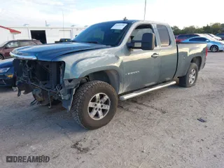 2007 GMC Sierra 1500 SLE1 with VIN 1GTEK19007Z598346, listed as a IAAI auction lot 41329758 with 198,767 mi miles. Bid and sale history available at carsss.com. Image 2.
