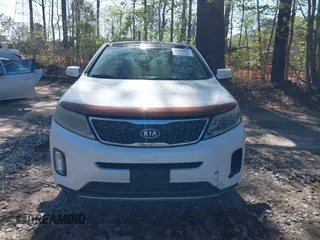 2014 Kia Sorento SX with VIN 5XYKW4A72EG492736, listed as a IAAI auction lot 42009349 with 165,492 mi miles. Bid and sale history available at carsss.com. Image 12.