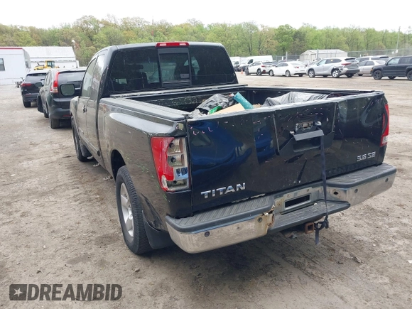 2006 Nissan Titan SE z VIN 1N6BA06B26N546547, wystawiony jako IAAI lot #42080790 z przebiegiem 235 362 mil mil oraz . Historia ofert i sprzedaży dostępna na DreamBid. Obrazek 6.