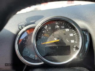 2019 MINI Countryman Cooper with VIN WMZYS7C53K3F45790, listed as a Copart auction lot 70403734 with 51,196 mi miles and Salvage Title. Bid and sale history available at carsss.com. Image 9.