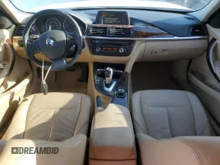 2013 BMW 3 Series 328i с VIN WBA3A5G52DNP19023, выставлен на аукционе Copart как лот 54585875 с пробегом 153 231 миль миль и Списание • Salvage title. История ставок и продаж доступна на DreamBid. Изображение 8.