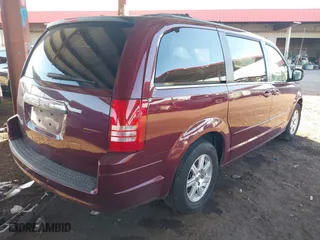 2008 Chrysler Town & Country Touring with VIN 2A8HR54P48R786571, listed as a IAAI auction lot 41871738 with 142,235 mi miles. Bid and sale history available at carsss.com. Image 4.