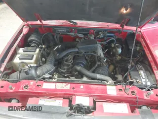 1996 Ford Ranger XL z VIN 1FTCR10A8TPB46028, wystawiony jako IAAI lot #42477552 z przebiegiem 219 635 mil mil oraz . Historia ofert i sprzedaży dostępna na DreamBid. Obrazek 10.