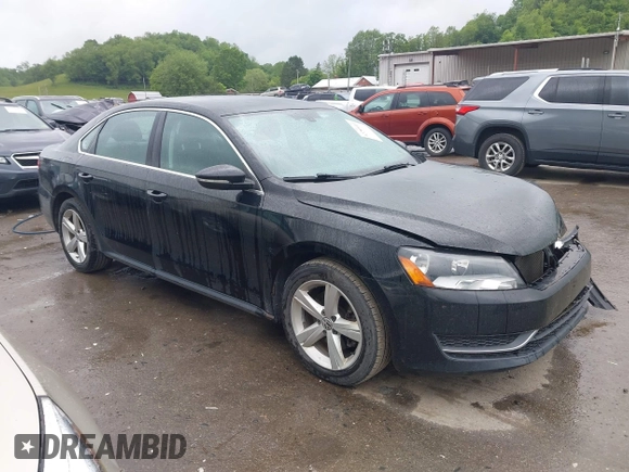 2012 Volkswagen Passat SE z VIN 1VWBP7A30CC101769, wystawiony jako IAAI lot #42281010 z przebiegiem 161 003 mil mil oraz . Historia ofert i sprzedaży dostępna na DreamBid. Obrazek 1.