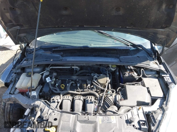 2015 Ford Focus SE with VIN 1FADP3F29FL268677, listed as a IAAI auction lot 42037244 with 118,018 mi miles. Bid and sale history available at carsss.com. Image 10.