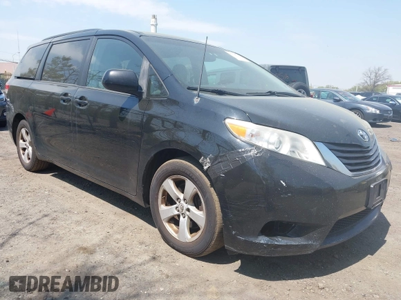 2011 Toyota Sienna LE AAS with VIN 5TDKK3DC4BS173688, listed as a IAAI auction lot 42106211 with 282,301 mi miles. Bid and sale history available at carsss.com. Image 1.