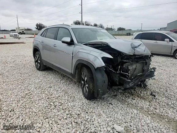 2020 Volkswagen Atlas Cross Sport 2.0T SE with VIN 1V23C2CA3LC201607, listed as a Copart auction lot 83994094 with 0 mi miles and Salvage Title. Bid and sale history available at carsss.com. Image 11.
