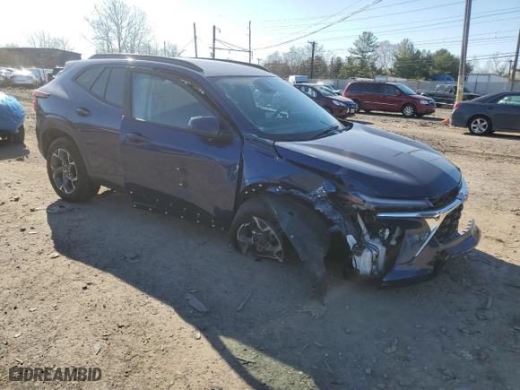 2024 Chevrolet Trax LT with VIN KL77LHE20RC217555, listed as a Copart auction lot 50974165 with 25,460 mi miles and Salvage Title. Bid and sale history available at carsss.com. Image 4.
