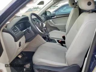 2022 Volkswagen Tiguan SE z VIN 3VV3B7AX9NM102978, wystawiony jako Copart lot #60182395 z przebiegiem 43 565 mil mil oraz Szkoda całkowita • Salvage title. Historia ofert i sprzedaży dostępna na DreamBid. Obrazek 7.