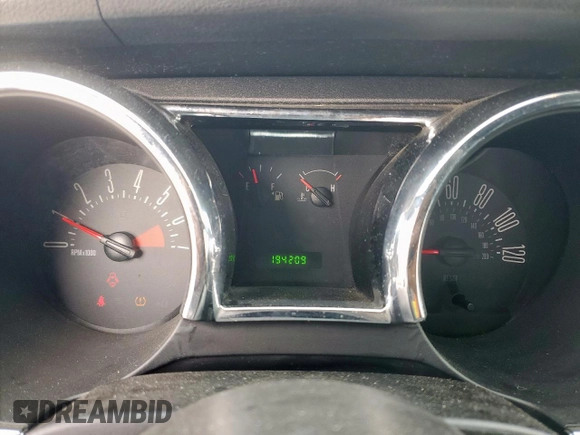 2007 Ford Mustang Deluxe with VIN 1ZVFT80NX75259360, listed as a Copart auction lot 64798625 with 194,209 mi miles and Clean title. Bid and sale history available at DreamBid. Image 9.
