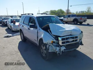 2008 Ford Escape XLT с VIN 1FMCU93168KD99003, выставлен на аукционе IAAI как лот 42133067 с пробегом 136 070 миль миль и . История ставок и продаж доступна на DreamBid. Изображение 1.