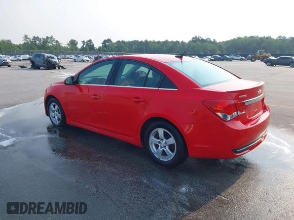 2014 Chevrolet Cruze 1LT z VIN 1G1PC5SBXE7468987, wystawiony jako IAAI lot #42391846 z przebiegiem 184 102 mil mil oraz . Historia ofert i sprzedaży dostępna na DreamBid. Obrazek 3.