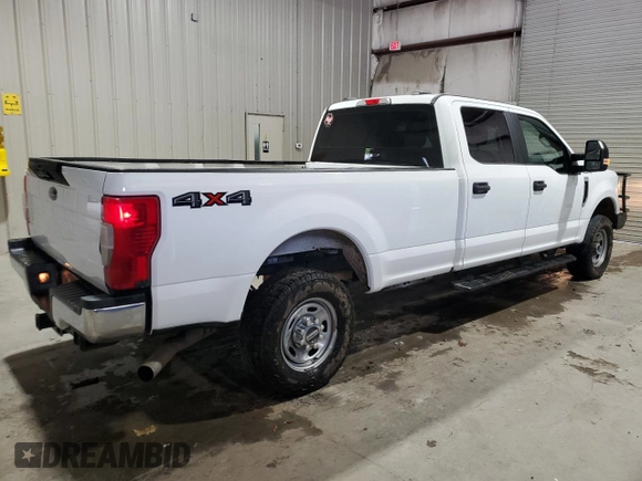 2022 Ford F-250 XL with VIN 1FT7W2BN2NEF07493, listed as a Copart auction lot 58585455 with 100,752 mi miles and Clean title. Bid and sale history available at DreamBid. Image 3.